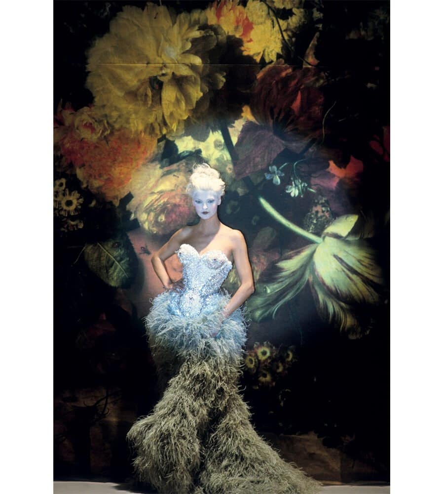 Ten's To Do: Flick Through The Pages of 'Vivienne Westwood Catwalk